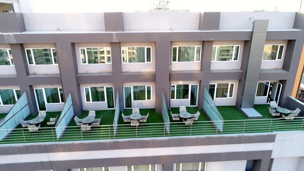Apricot Hotel , Ahmedabad Exterior foto