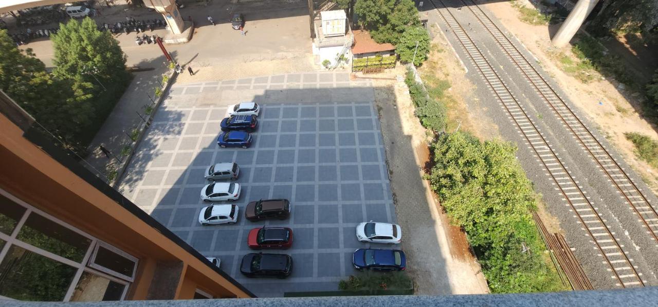 Apricot Hotel , Ahmedabad Exterior foto