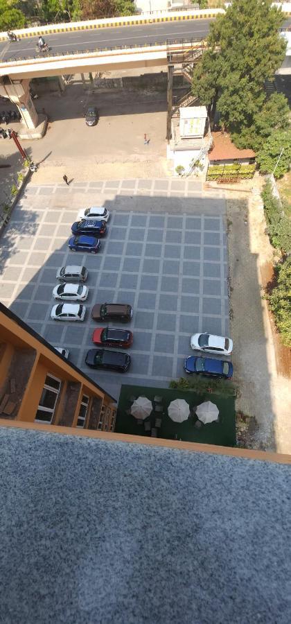 Apricot Hotel , Ahmedabad Exterior foto