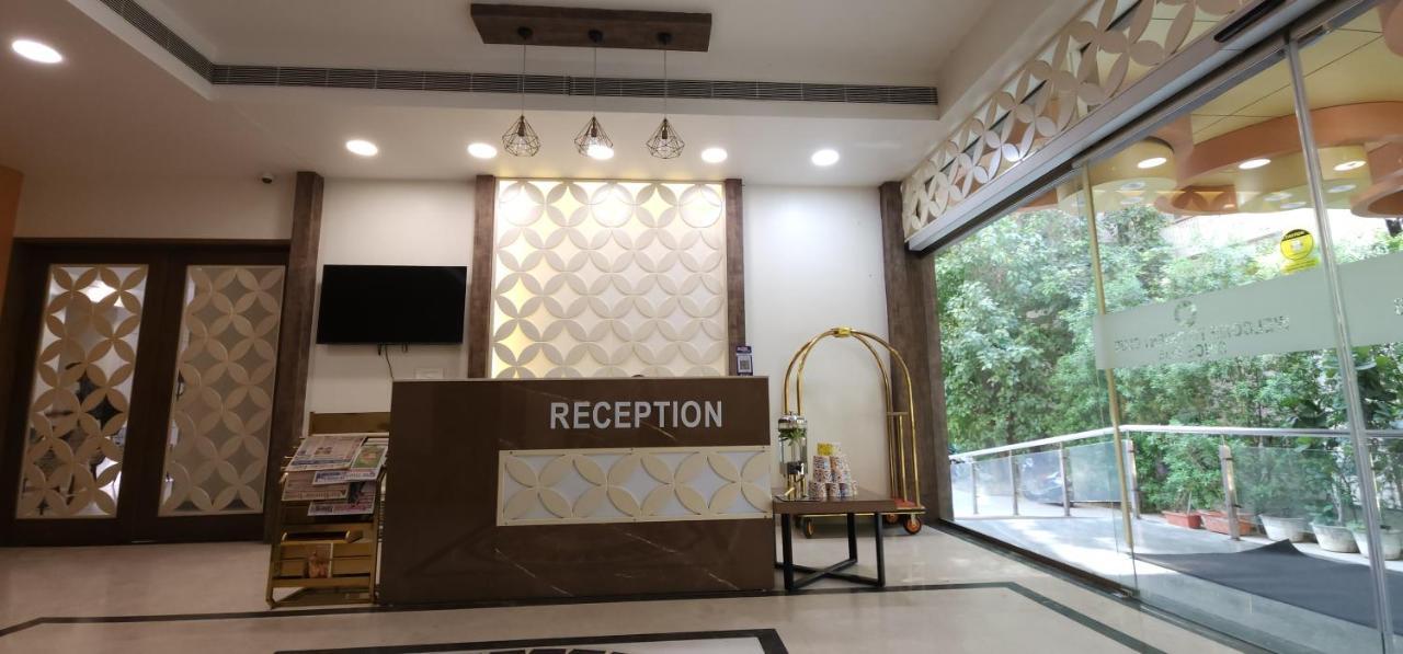 Apricot Hotel , Ahmedabad Exterior foto