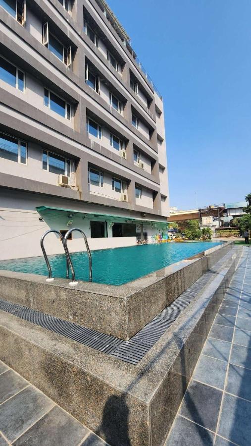Apricot Hotel , Ahmedabad Exterior foto